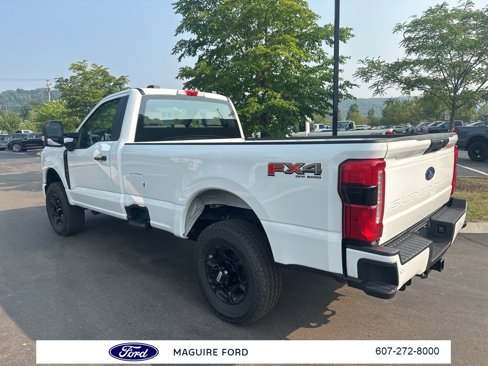 New 2025 Ford F350 4x4 Regular Cab Super Duty image 8