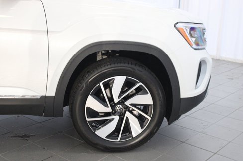 New 2026 Volkswagen Atlas SEL image 10