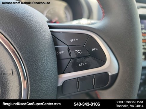 Used 2023 Jeep Renegade Trailhawk image 28