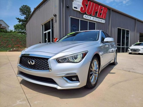 Used 2018 INFINITI Q50 Luxe image 1