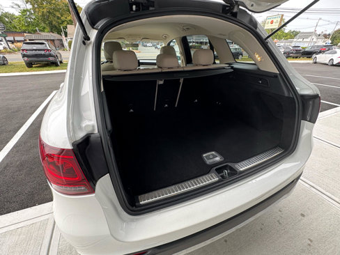 Used 2020 Mercedes-Benz GLC 300 4MATIC image 26