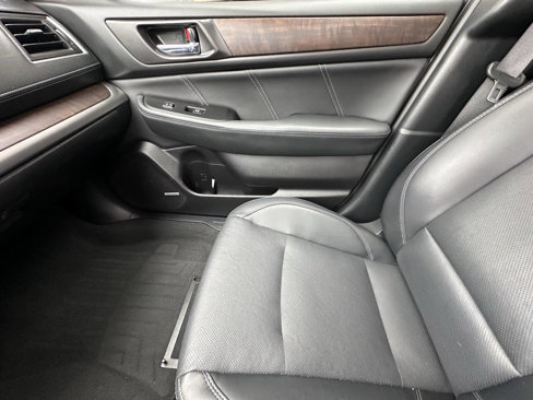 Used 2019 Subaru Outback 3.6R Limited image 17
