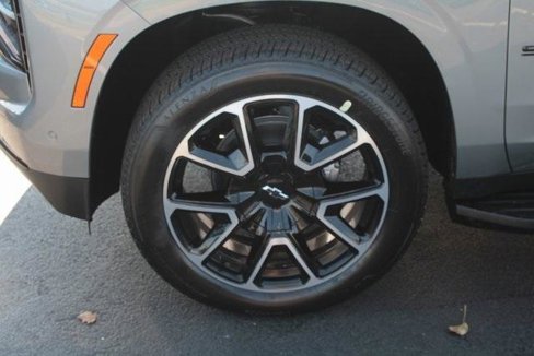 New 2026 Chevrolet Suburban RST w/ Comfort Package image 2