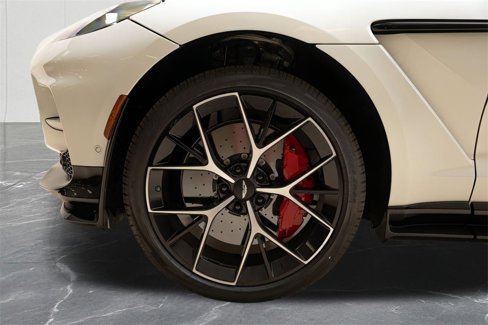 New 2025 Aston Martin DBX 707 image 44