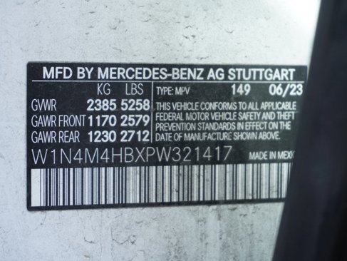 Used 2023 Mercedes-Benz GLB 250 4MATIC image 32