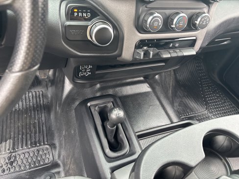 Used 2024 RAM 2500 Tradesman w/ Chrome Appearance Group image 11