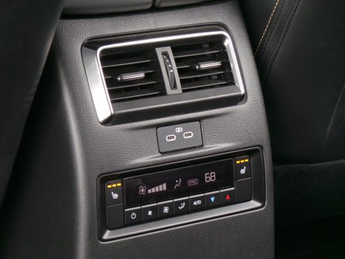 Certified 2025 MAZDA CX-70 Plug-In Hybrid w/ Premium Plus image 10