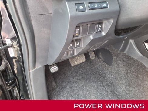 Certified 2022 Nissan Frontier PRO-4X w/ Pro-4X Premium Package image 16