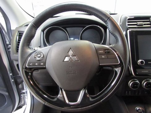 Used 2024 Mitsubishi Outlander Sport SE image 8
