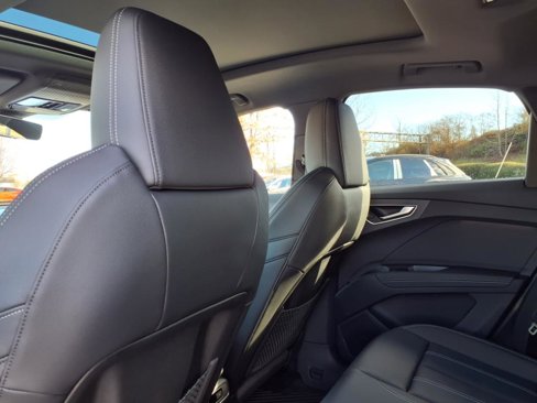 New 2025 Audi Q4 e-tron Premium Plus image 21