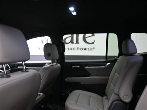 Used 2024 GMC Acadia Elevation w/ Super Cruise Package image 24