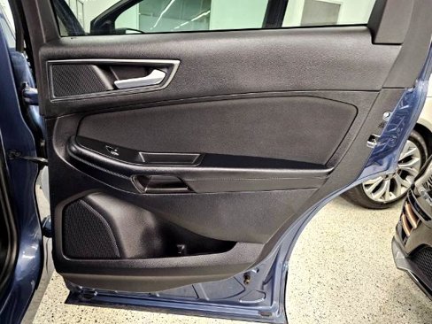 Used 2019 Ford Edge SE image 29
