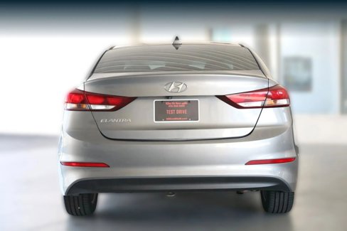 Used 2018 Hyundai Elantra SEL image 4
