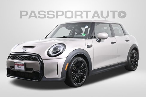 Certified 2022 MINI Cooper S image 1