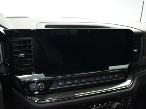 Used 2024 Chevrolet Silverado 1500 ZR2 w/ Technology Package image 16