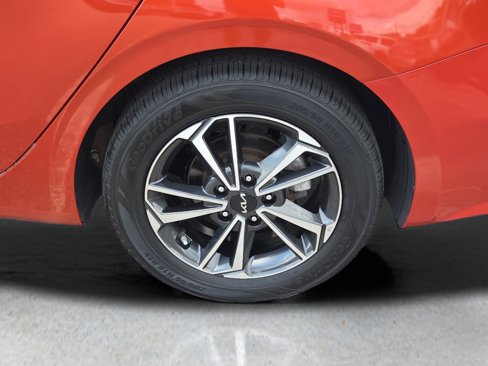 Used 2022 Kia Forte LXS image 19