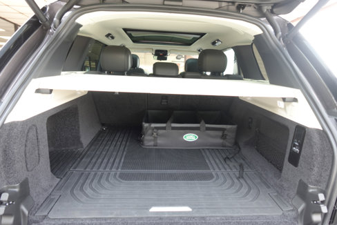 Used 2023 Land Rover Range Rover SE image 21