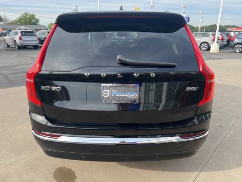 Certified 2025 Volvo XC90 B5 Core image 4