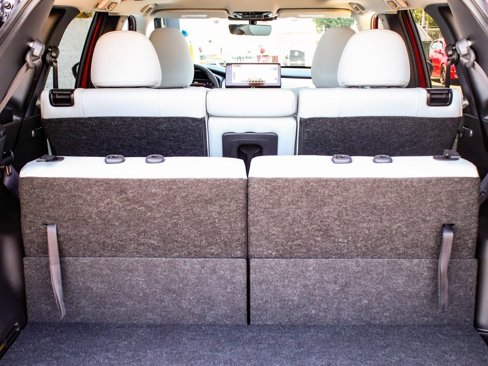 New 2025 Mitsubishi Outlander SE image 45