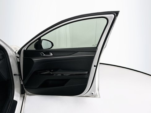 Used 2025 Kia K5 GT-Line image 32