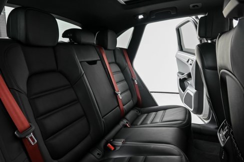 New 2026 Porsche Macan GTS image 22