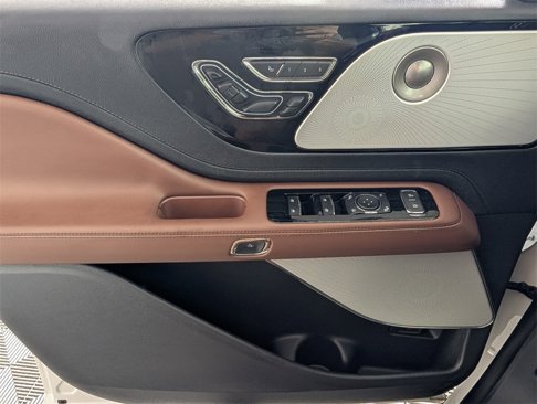 New 2025 Lincoln Aviator Reserve image 15