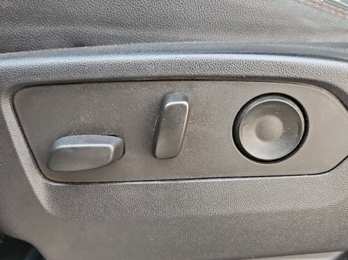 Used 2022 GMC Sierra 1500 AT4 w/ AT4 Premium Package image 11