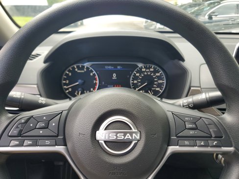 Used 2024 Nissan Altima 2.5 SV image 20