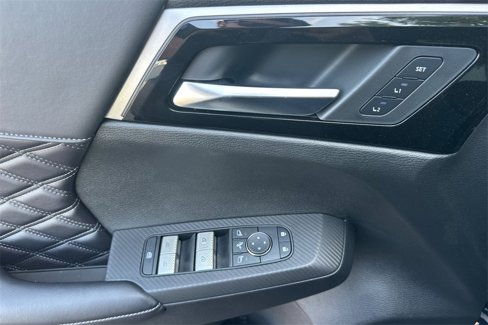 New 2025 Mitsubishi Outlander SEL image 12