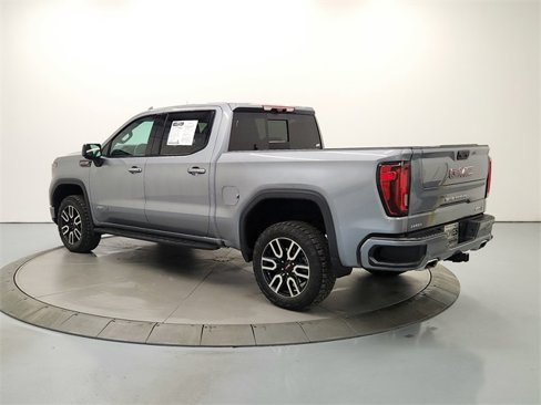 Used 2024 GMC Sierra 1500 AT4 w/ Technology Package image 6