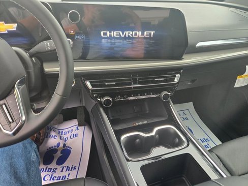 New 2026 Chevrolet Traverse LT w/ Driver Confidence Package image 10