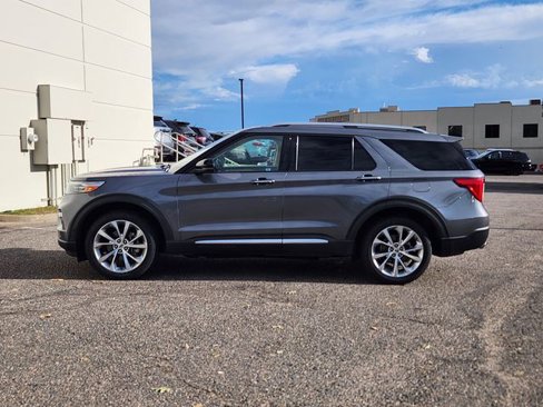 Used 2021 Ford Explorer Platinum w/ Equipment Group 601A image 4