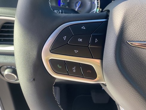 New 2026 Chrysler Voyager LX image 17