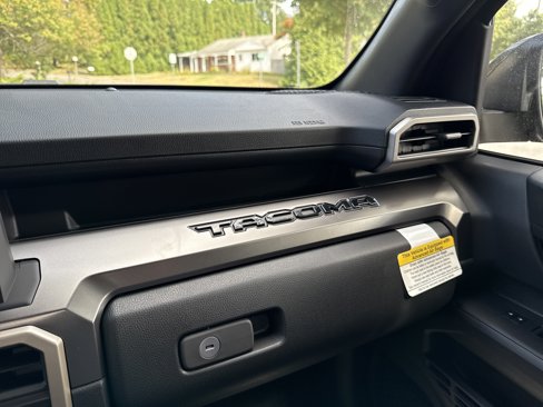 New 2025 Toyota Tacoma TRD Sport image 19