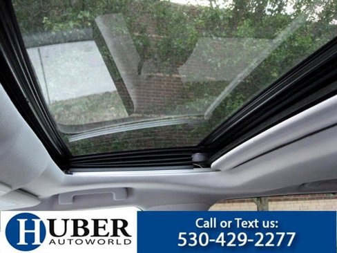 Used 2021 Toyota Highlander XLE image 7