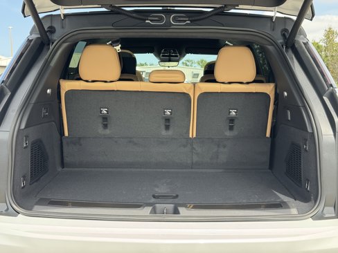 New 2025 Cadillac Escalade IQ Luxury 2 image 11