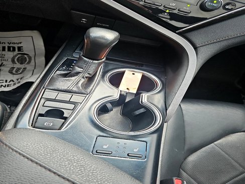 Used 2018 Toyota Camry XLE w/ Audio Package image 19