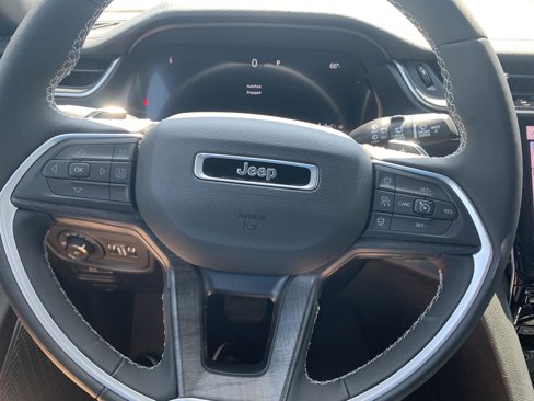 New 2025 Jeep Grand Cherokee L Limited w/ Luxury Tech Group II image 19