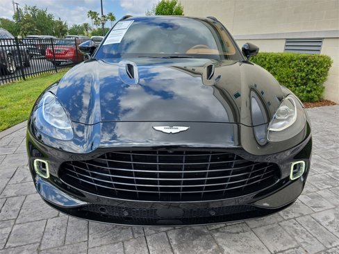 Used 2023 Aston Martin DBX image 7
