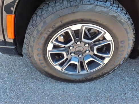 Used 2024 Jeep Wagoneer Series II w/ Advanced All Terrain Group image 10