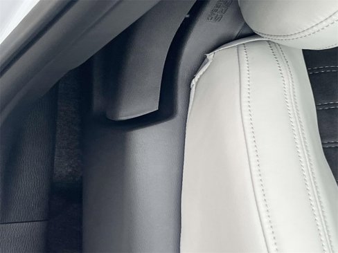 New 2025 Mitsubishi Outlander SE image 19