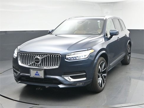 Used 2024 Volvo XC90 B6 Ultimate w/ Lounge Package image 3