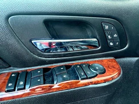 Used 2012 GMC Yukon XL SLT image 17