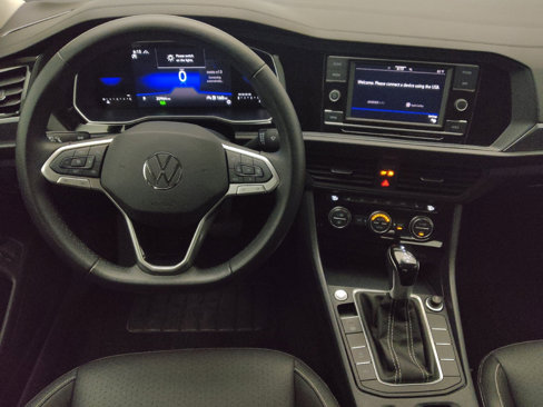 Used 2024 Volkswagen Jetta SE image 22