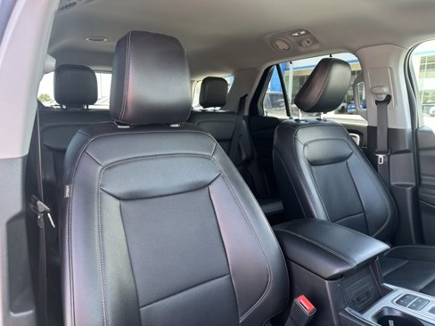 Used 2024 Ford Explorer Limited image 21
