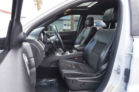 Used 2020 Jeep Grand Cherokee Altitude image 17