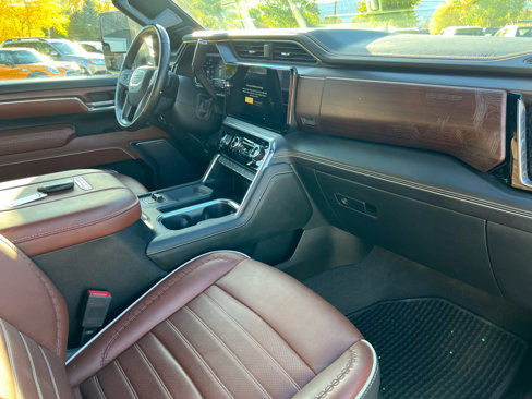 Used 2024 GMC Sierra 3500 Denali Ultimate image 12