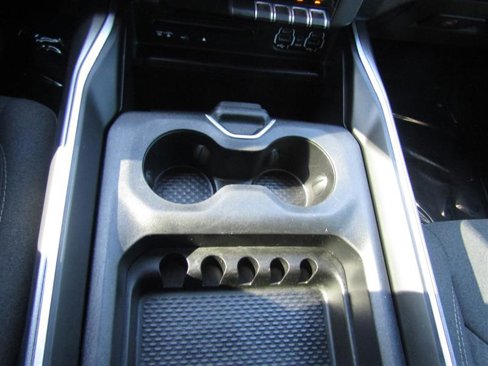 Used 2019 RAM 1500 Big Horn image 25