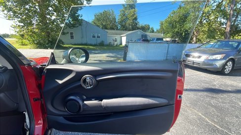 Used 2017 MINI Cooper 2-Door Hardtop image 25