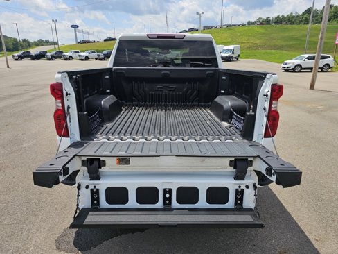Used 2024 Chevrolet Silverado 1500 Custom w/ Turbomax Blackout Package image 18